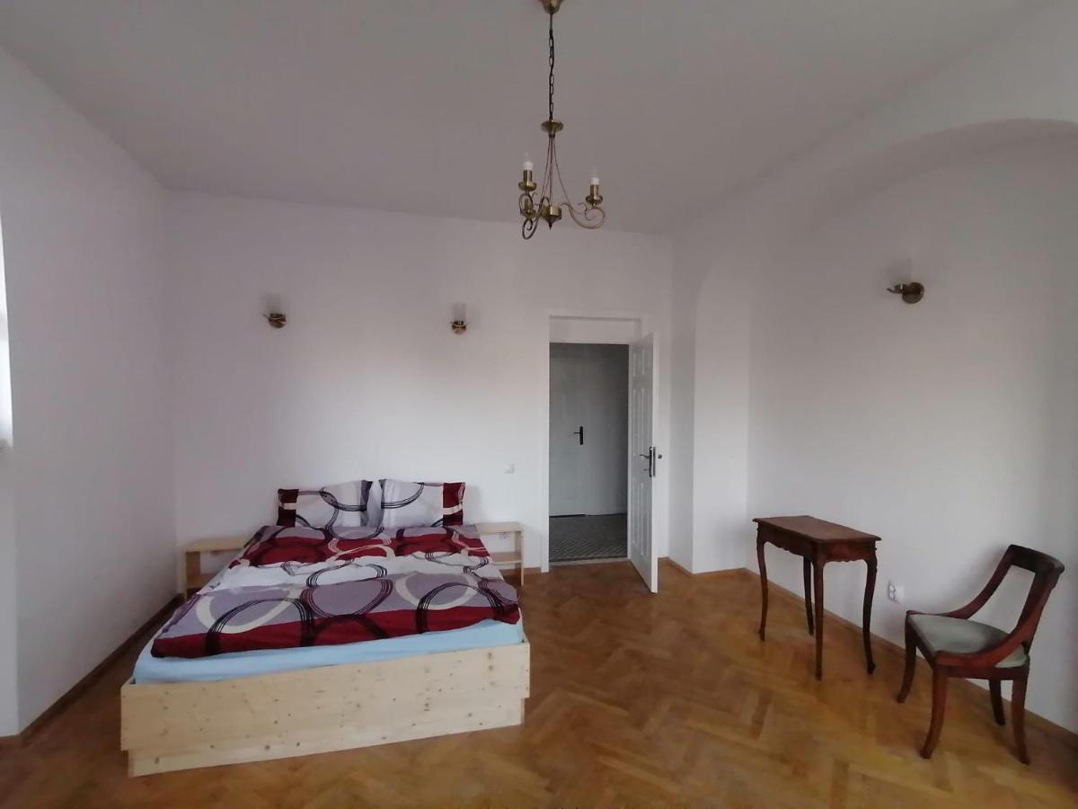 Central Appartment - Heart Of Bucharest - Sector 1 - New Renovated - Open Space Kültér fotó